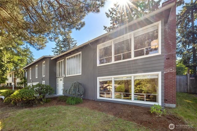 Property photo for 6215 122nd Avenue SE, Bellevue