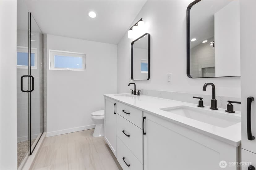 Property photo for 117 NW 117th Street, Seattle photo 15