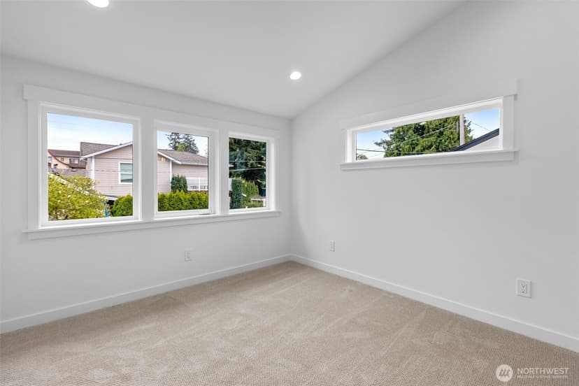 Property photo for 117 NW 117th Street, Seattle photo 11
