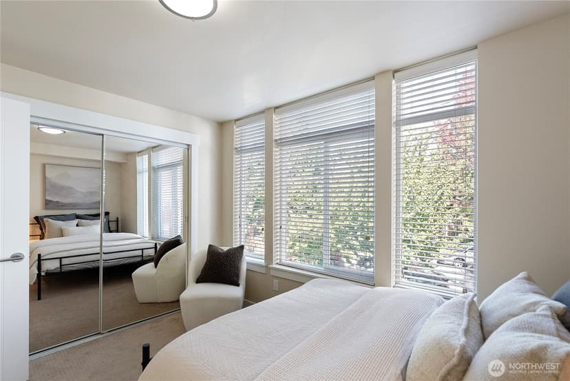 Property photo for 414 NE 73rd Street, Seattle photo 13
