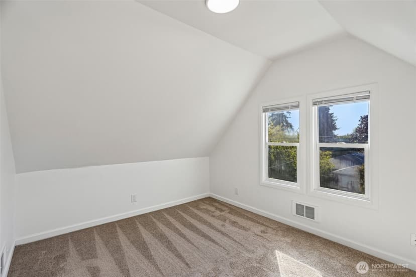Property photo for 6558 16th Avenue NW, Seattle photo 18