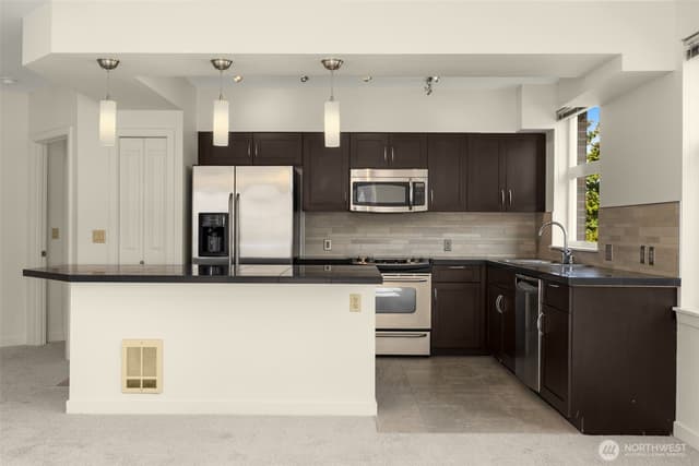 Property photo for 5450 Leary Avenue NW #446, Seattle photo 2