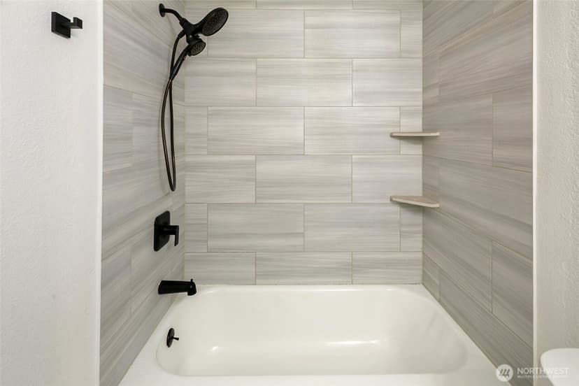 Property photo for 9255 Greenwood Avenue N #27, Seattle photo 9
