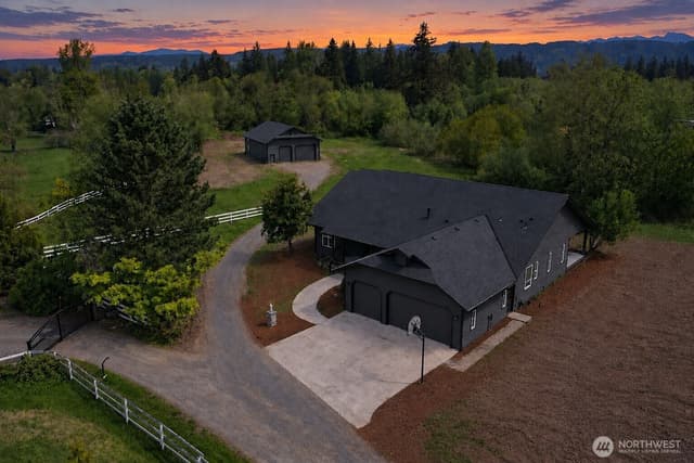 Property photo for 31728 SE Issaquah Fall City Road, Fall City
