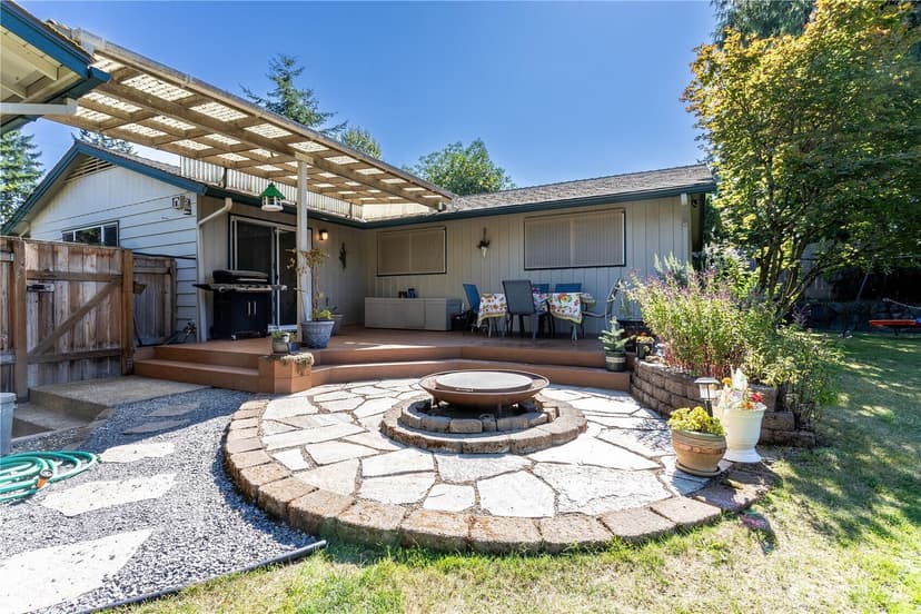 Property photo for 3012 100th Drive SE, Lake Stevens photo 17