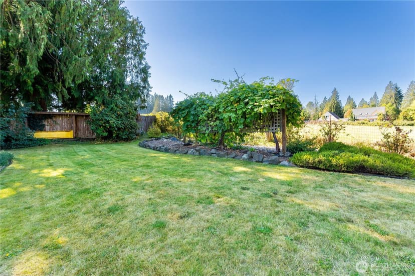 Property photo for 3012 100th Drive SE, Lake Stevens photo 20