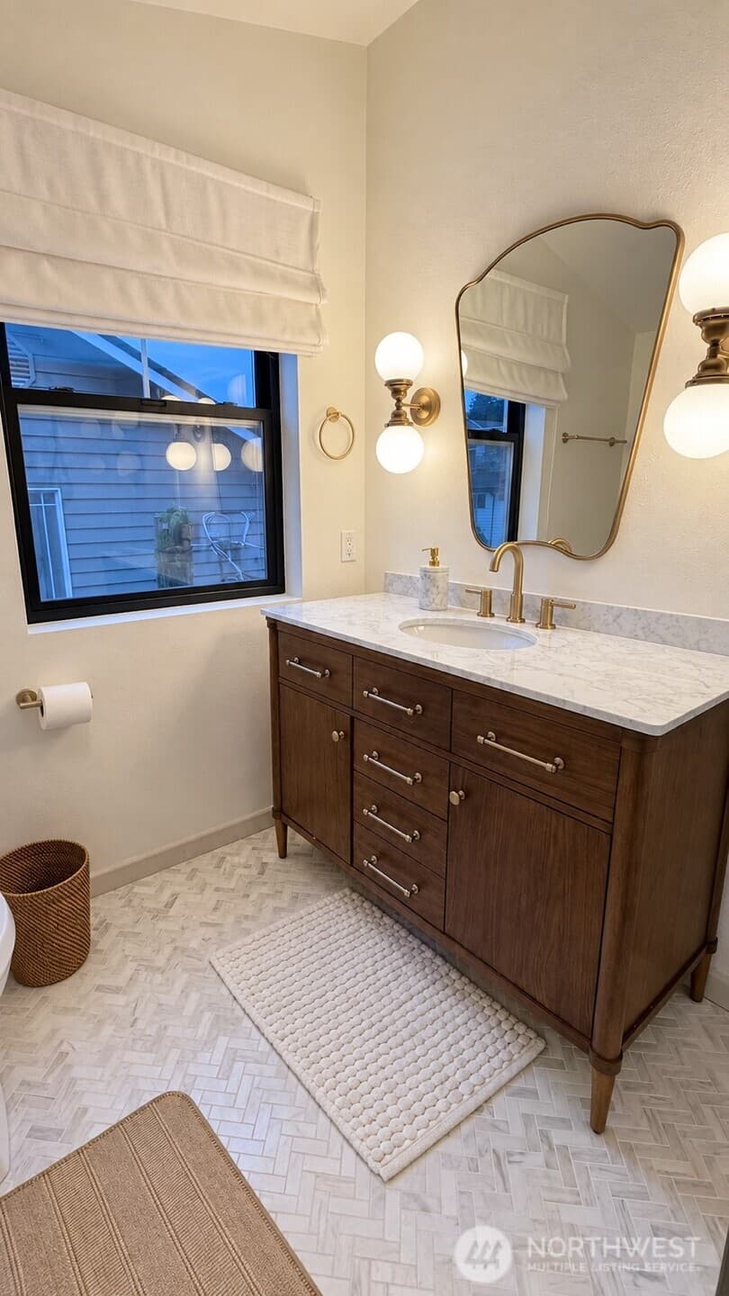 Property photo for 3619 22nd Avenue W #B, Seattle photo 17