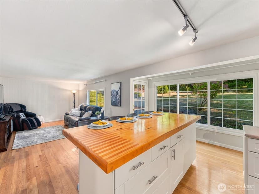 Property photo for 10323 Crescent Valley Drive NW, Gig Harbor photo 13