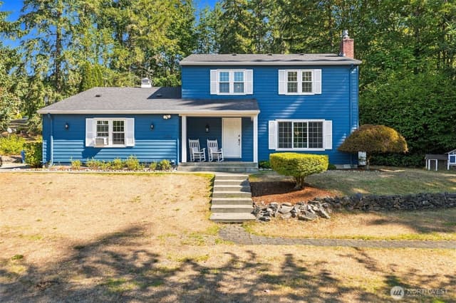 Property photo for 10323 Crescent Valley Drive NW, Gig Harbor photo 2