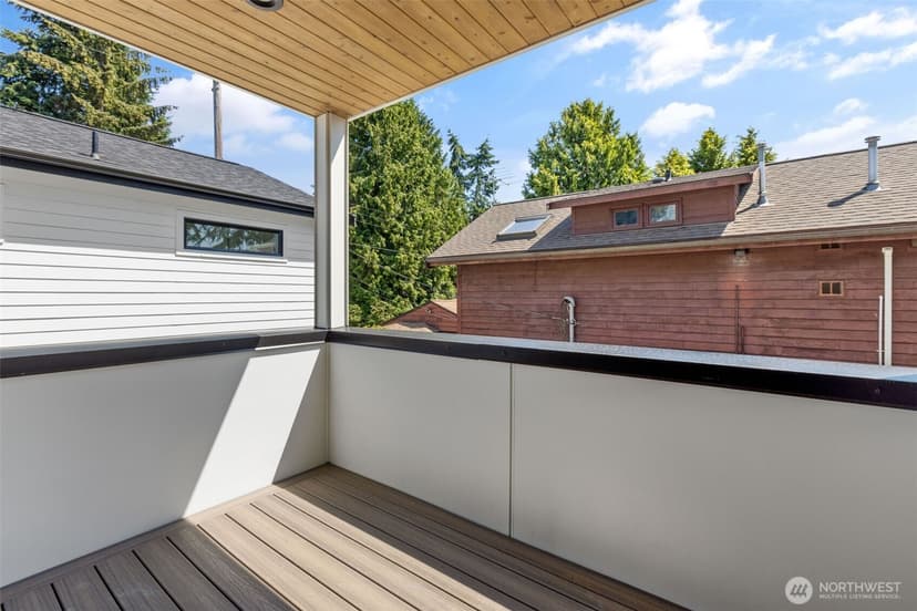Property photo for 11050 2nd Avenue NW #B, Seattle photo 5