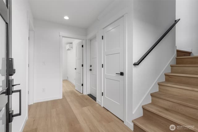 Property photo for 11050 2nd Avenue NW #B, Seattle photo 2