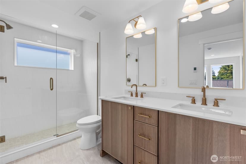 Property photo for 11050 2nd Avenue NW #B, Seattle photo 39