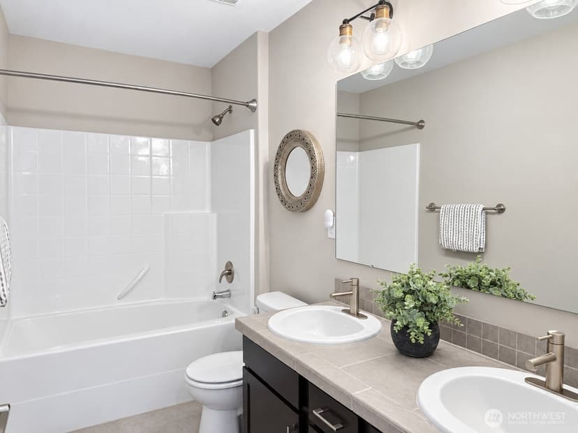 Property photo for 10219 125th Avenue NE, Kirkland photo 25