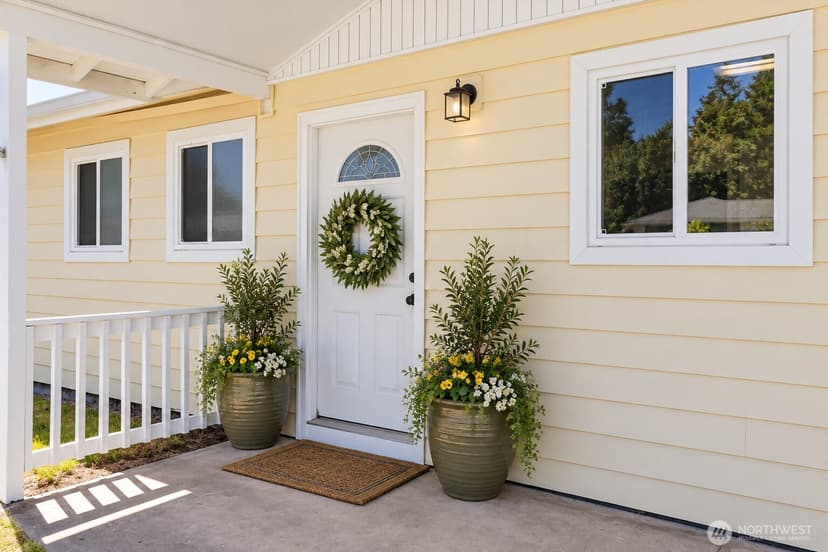 Property photo for 1542 Roland Avenue, Port Orchard photo 3