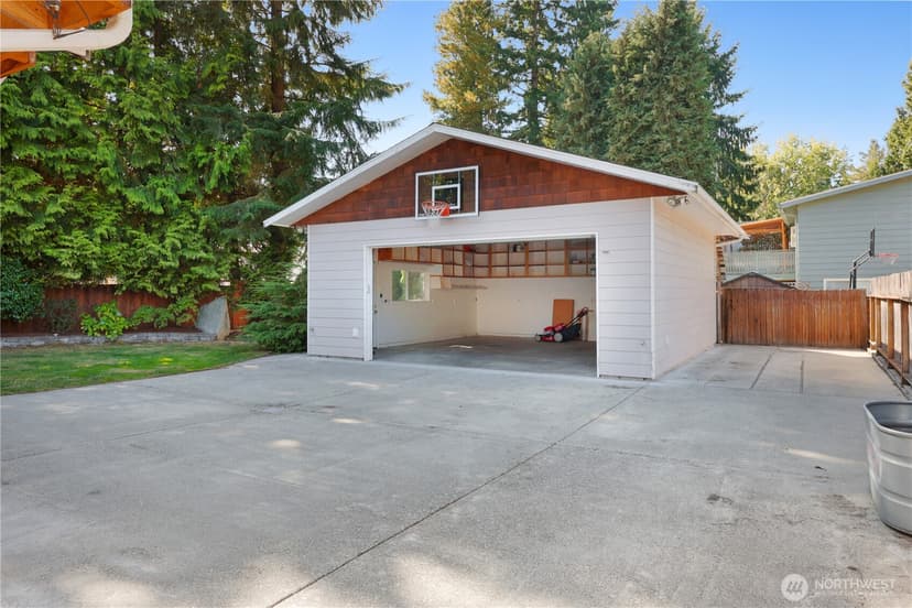 Property photo for 19012 78th Place W, Edmonds photo 33