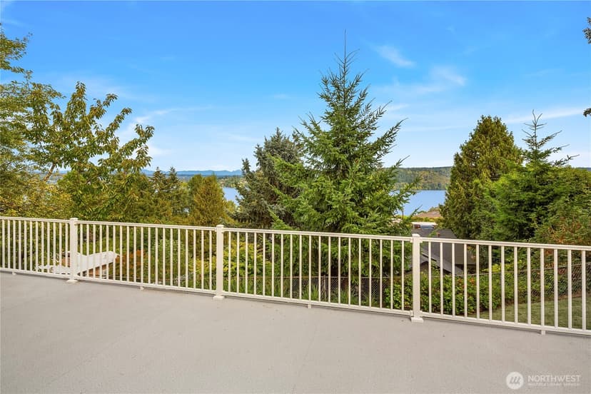 Property photo for 14516 37th Avenue NE, Lake Forest Park photo 6