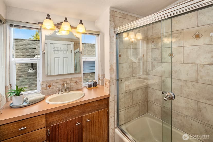 Property photo for 14516 37th Avenue NE, Lake Forest Park photo 30