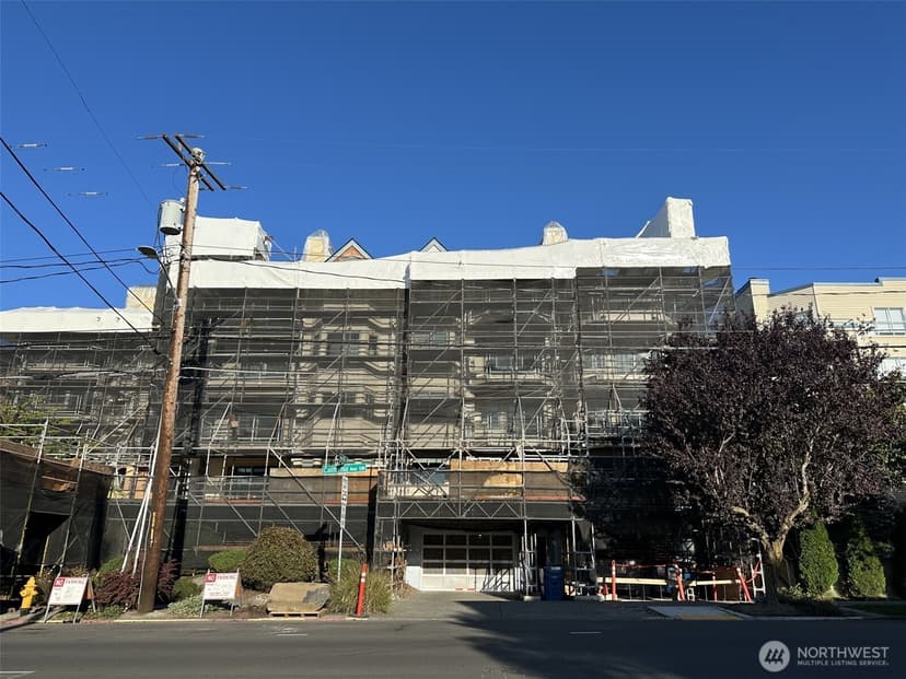 Property photo for 6920 California Avenue SW #35, Seattle