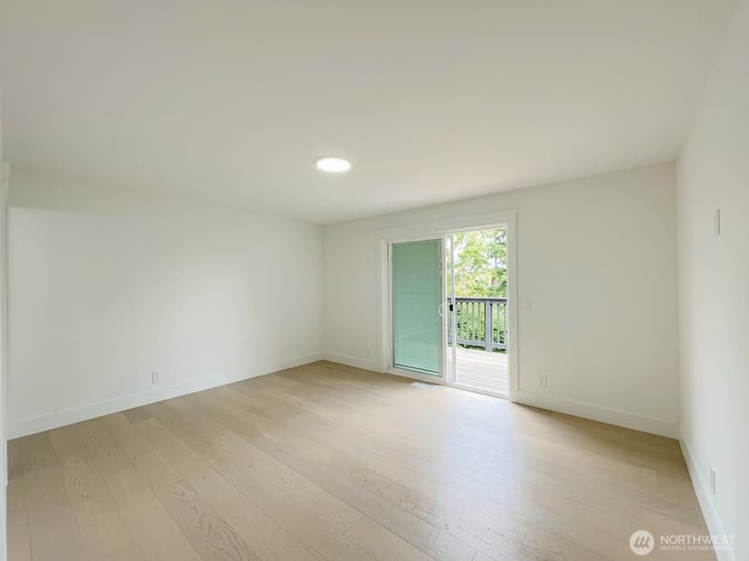 Property photo for 2040 128th Avenue SE, Bellevue photo 13