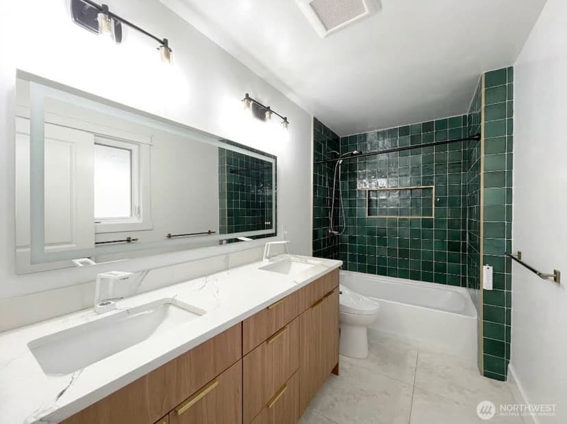 Property photo for 2040 128th Avenue SE, Bellevue photo 15