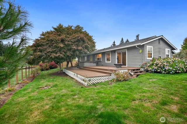 Property photo for 11220 196th Avenue NE, Redmond photo 4