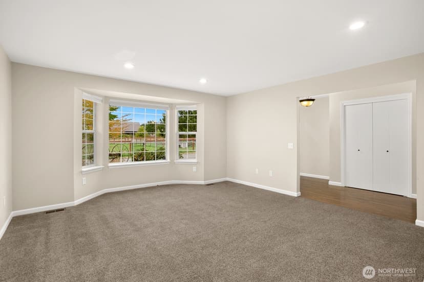 Property photo for 11220 196th Avenue NE, Redmond photo 25