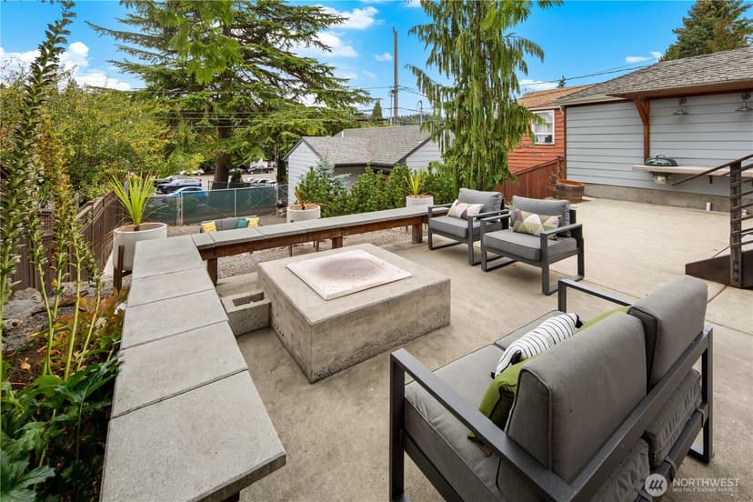 Property photo for 3825 33rd Avenue W, Seattle photo 21
