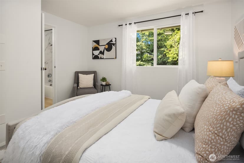 Property photo for 8012 NE 128th Street, Kirkland photo 20