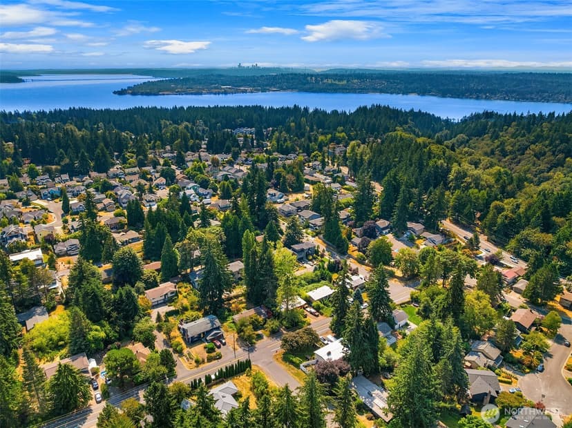 Property photo for 8012 NE 128th Street, Kirkland photo 38