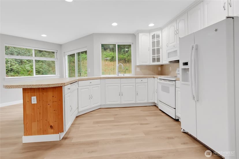 Property photo for 18911 101st Street Ct E, Bonney Lake photo 9