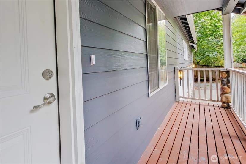 Property photo for 18911 101st Street Ct E, Bonney Lake photo 2