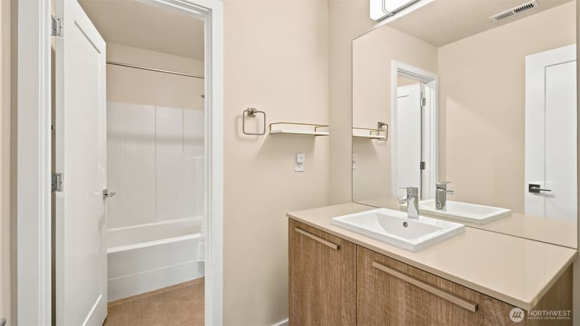 Property photo for 35535 56th Avenue S, Auburn photo 52