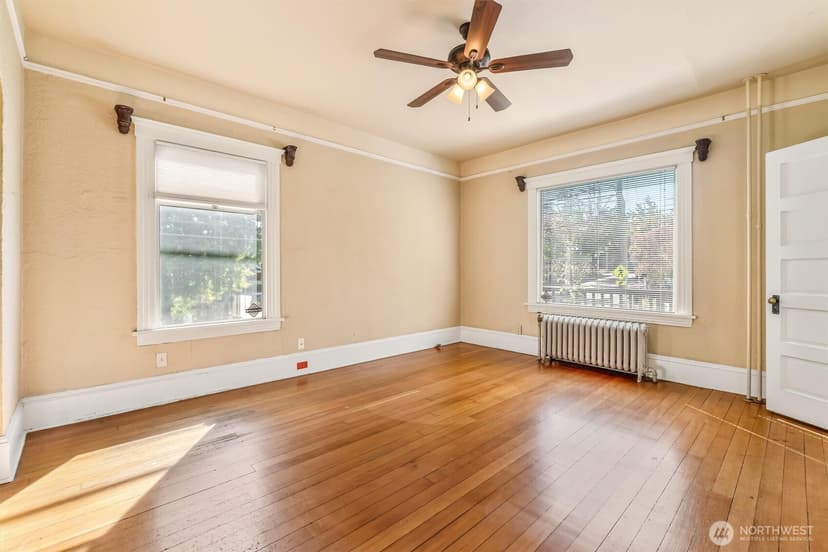 Property photo for 700 Warren Avenue N, Seattle photo 7