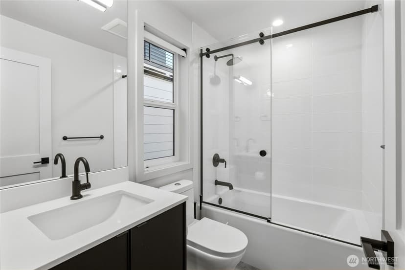 Property photo for 246 5th Avenue W, Kirkland photo 23