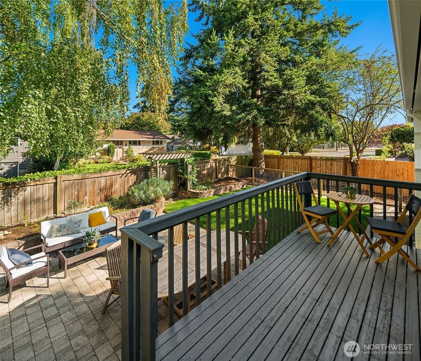 Property photo for 8015 42nd Avenue NE, Seattle photo 7