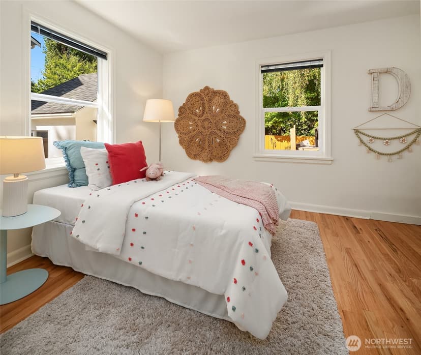 Property photo for 8015 42nd Avenue NE, Seattle photo 15