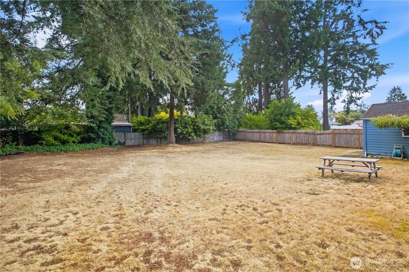 Property photo for 10019 Oak Lane SW, Lakewood photo 17