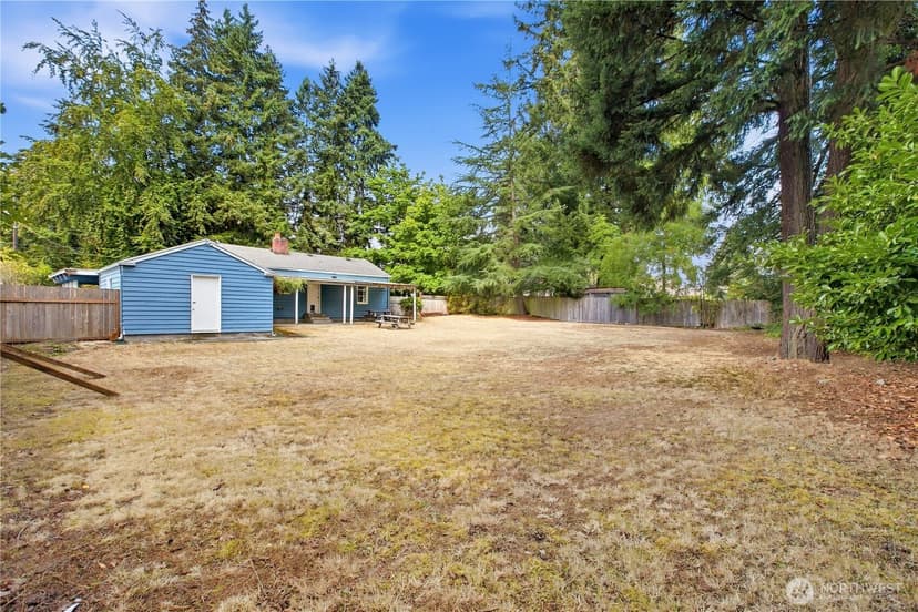 Property photo for 10019 Oak Lane SW, Lakewood photo 19