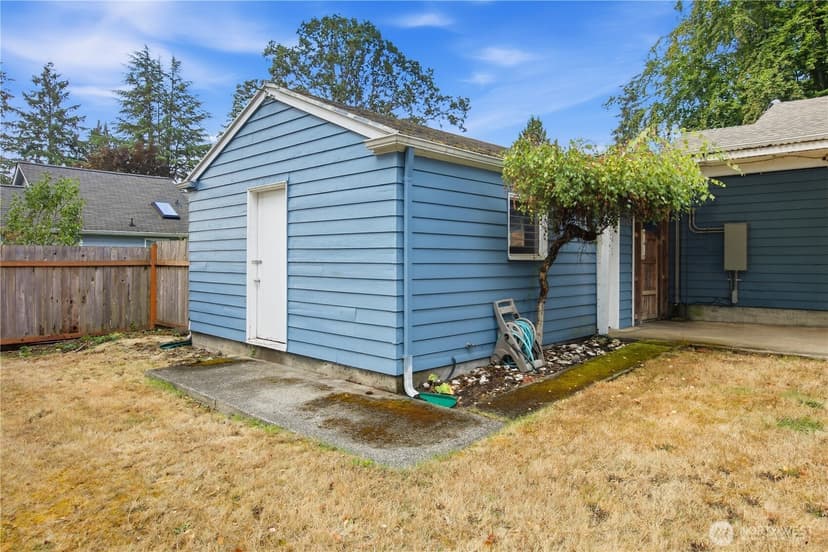 Property photo for 10019 Oak Lane SW, Lakewood photo 21