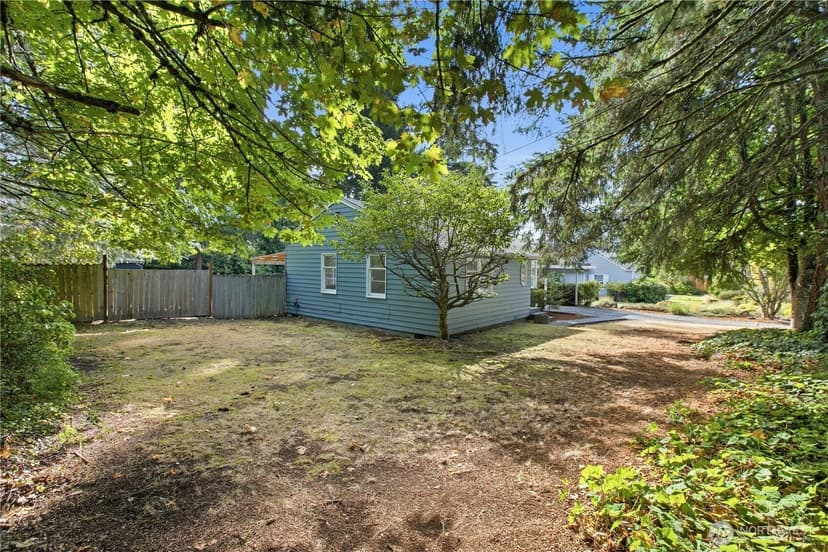 Property photo for 10019 Oak Lane SW, Lakewood photo 23