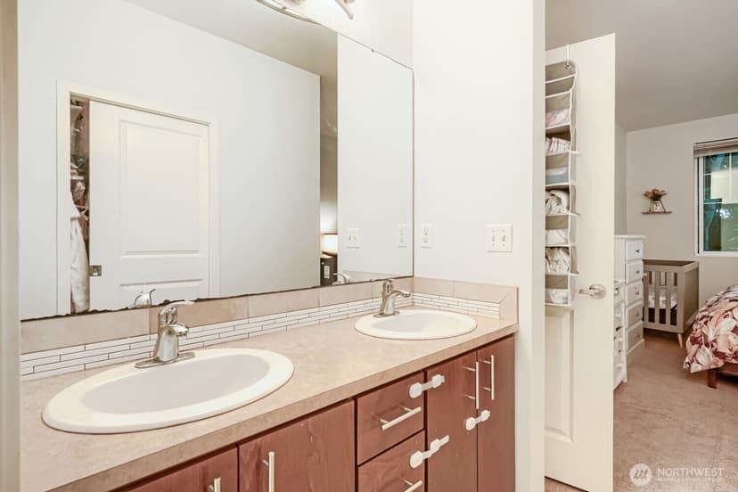 Property photo for 21082 40th Place S #G1, SeaTac photo 18