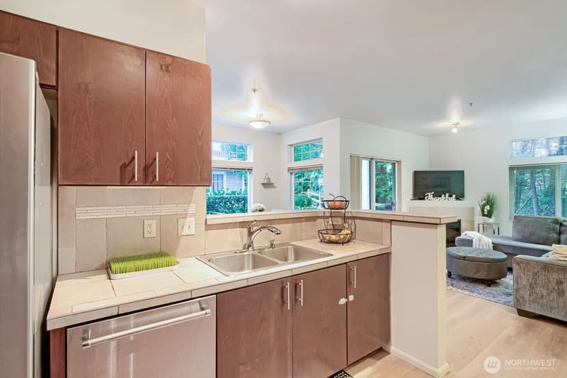 Property photo for 21082 40th Place S #G1, SeaTac photo 9
