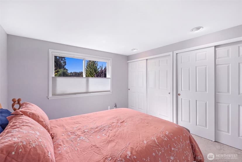 Property photo for 7111 Linden Avenue N #304, Seattle photo 16
