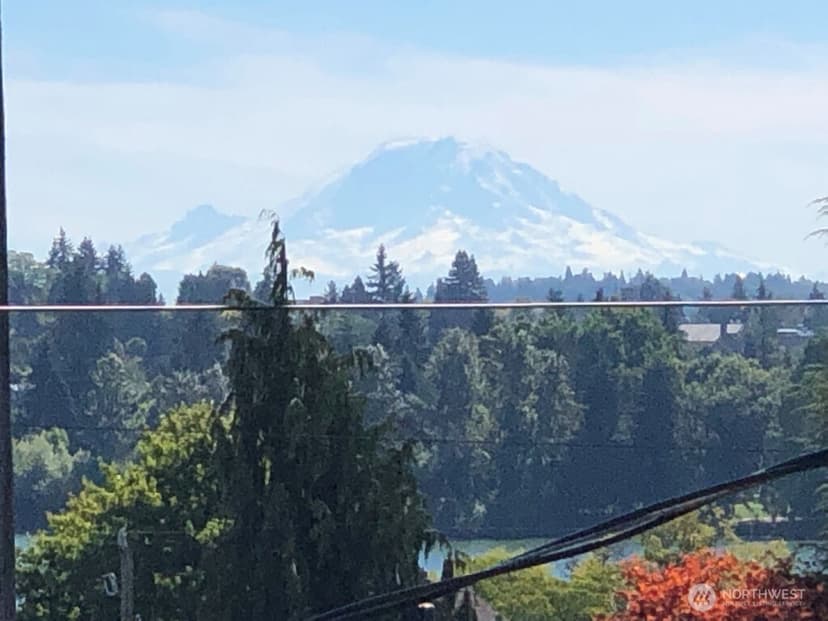 Property photo for 7111 Linden Avenue N #304, Seattle photo 36