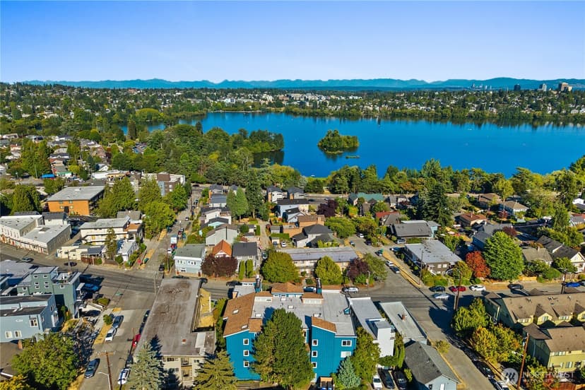 Property photo for 7111 Linden Avenue N #304, Seattle photo 40