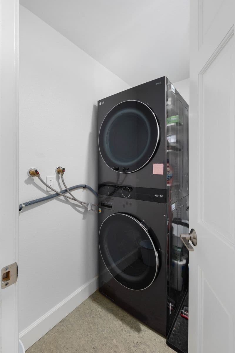 Property photo for 7111 Linden Avenue N #304, Seattle photo 29