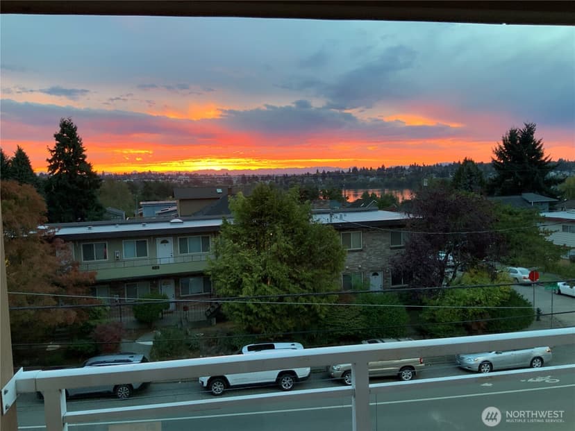 Property photo for 7111 Linden Avenue N #304, Seattle photo 38