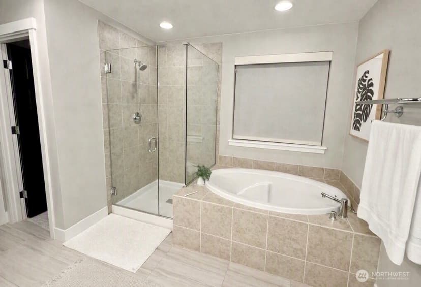 Property photo for 12916 136th Place NE, Kirkland photo 23