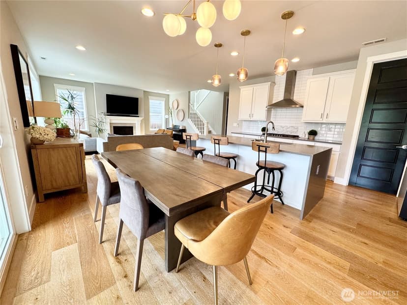 Property photo for 12916 136th Place NE, Kirkland photo 13