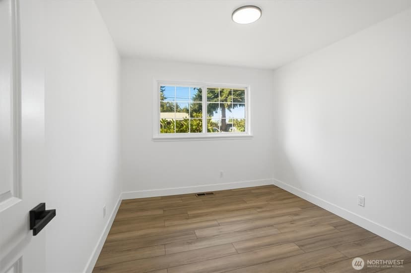 Property photo for 26622 18th Place S, Des Moines photo 21